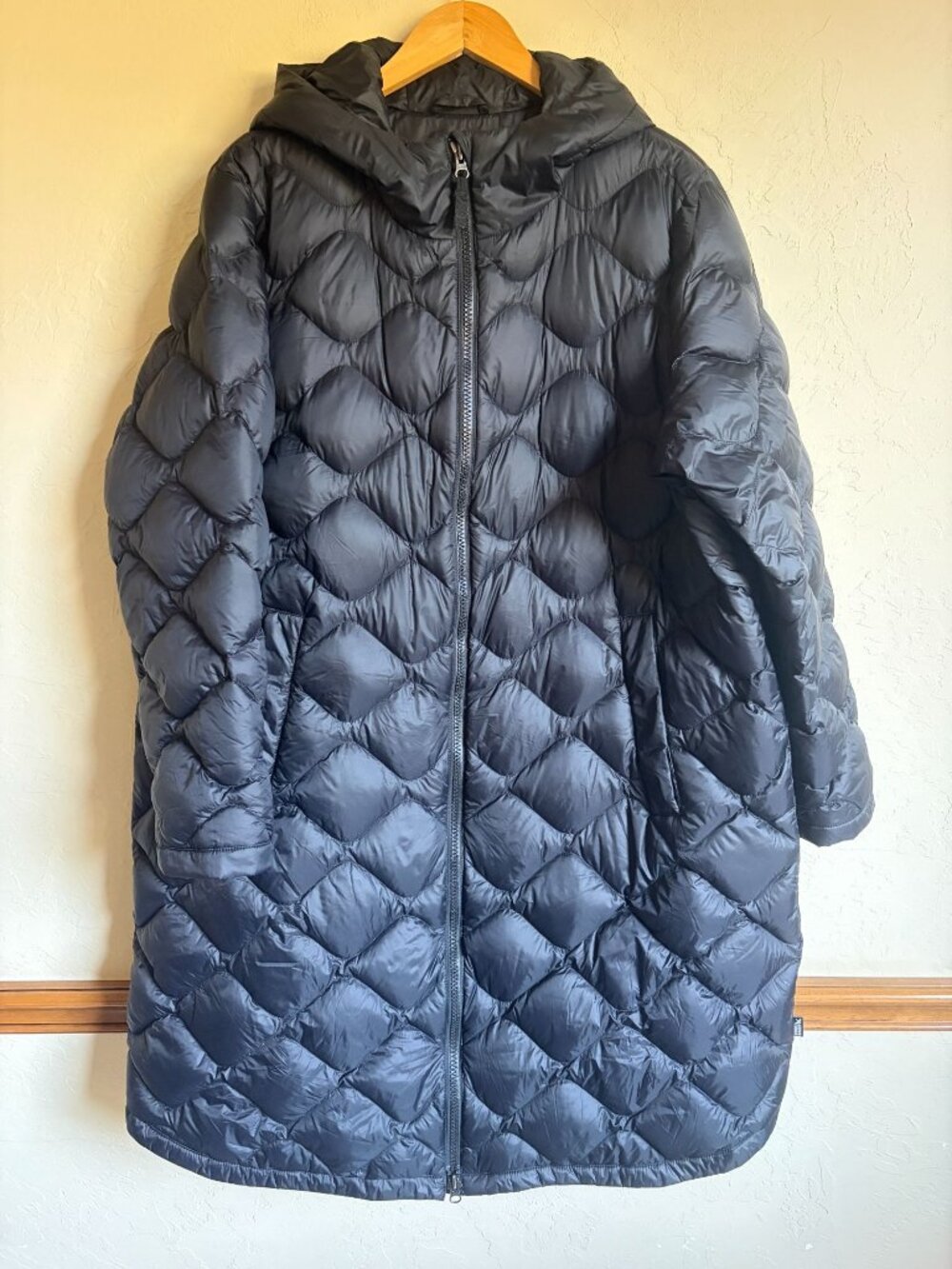 Eddie Bauer 650 Down Filled Long Line Puffer Jacket XXL with Hood - Picture 3 of 10